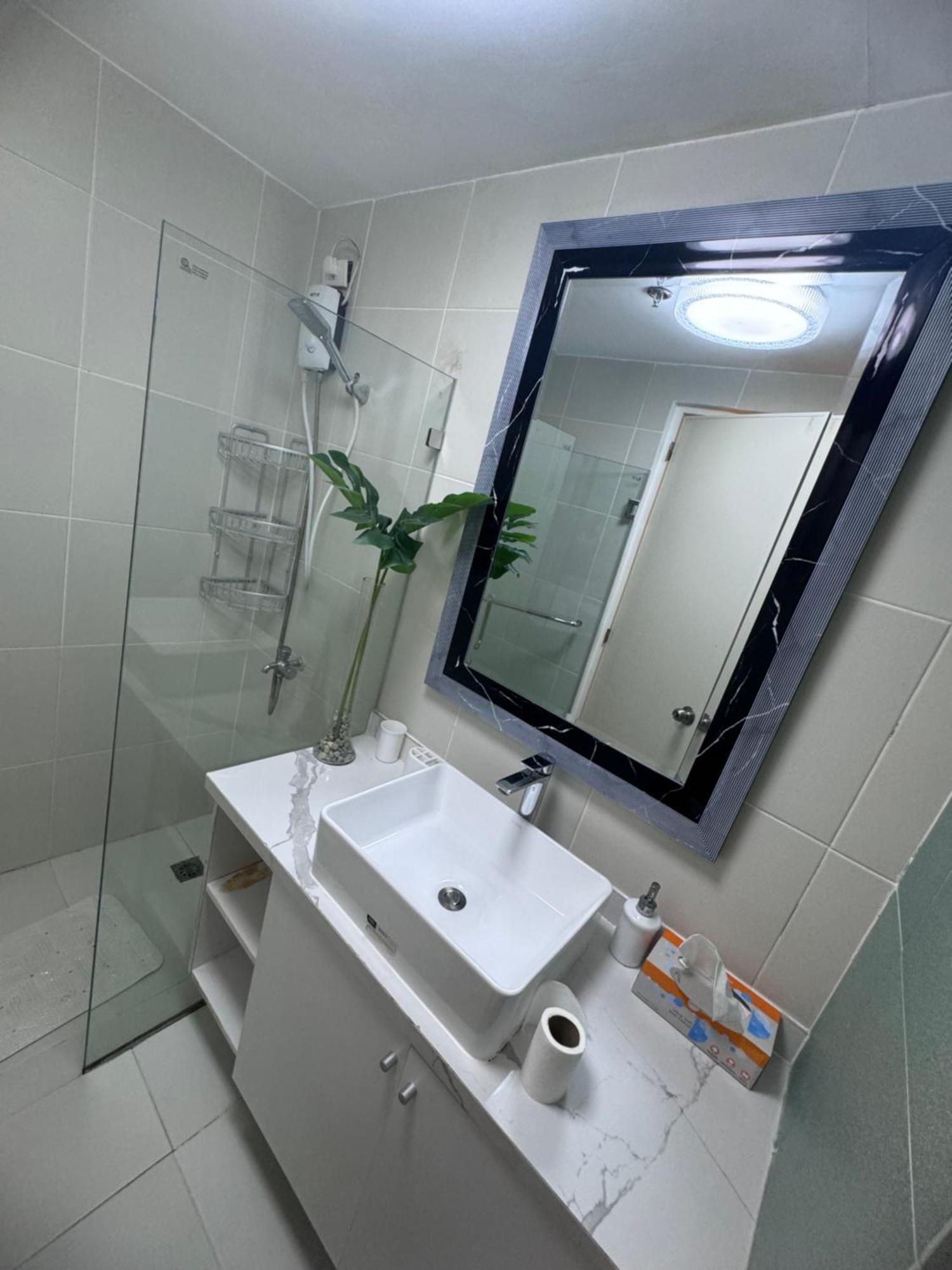 Luxanos Condo Place- Sunvida Tower 세부 외부 사진