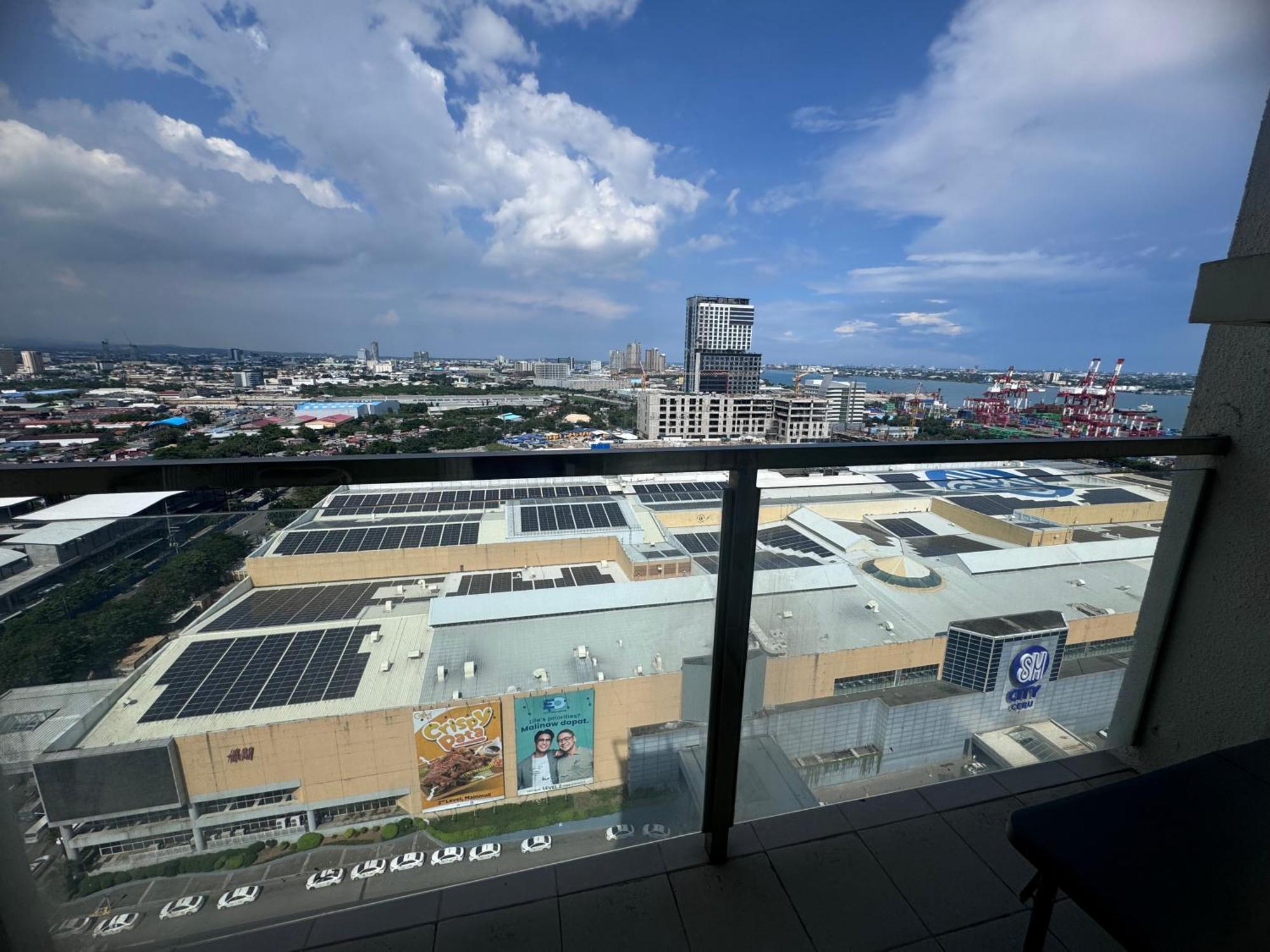 Luxanos Condo Place- Sunvida Tower 세부 외부 사진